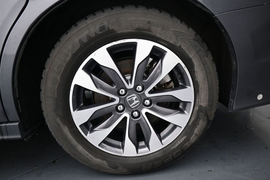 Used 2023  Honda EX-L image 15