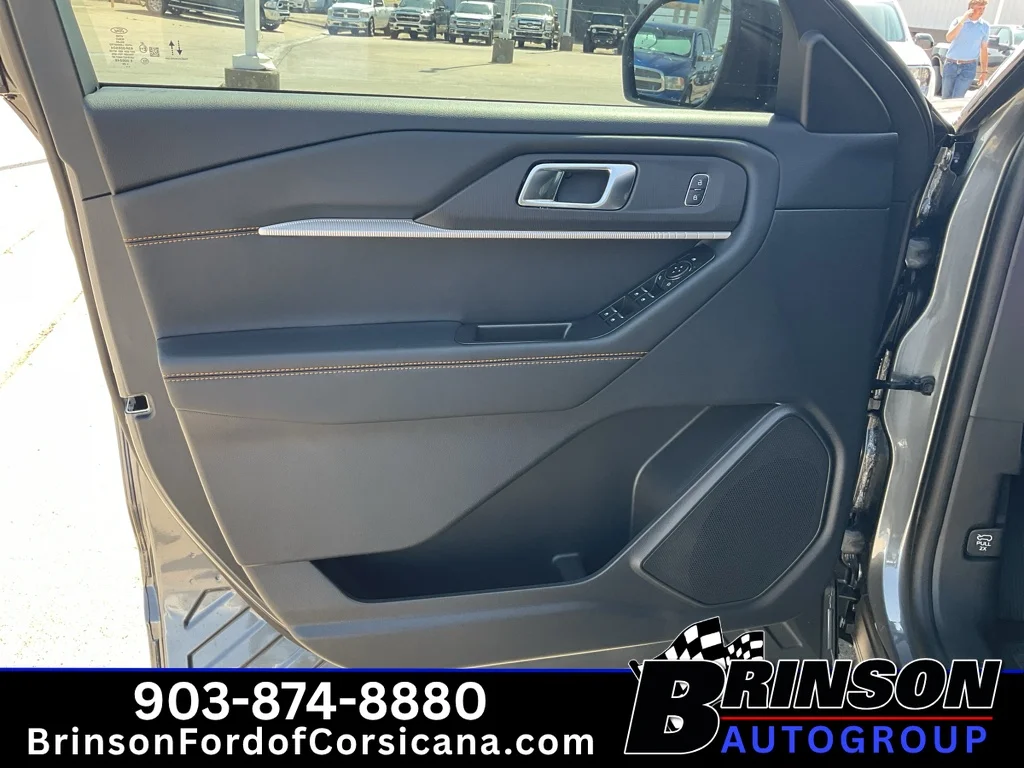 New 2026 Carbonized Gray Metallic Ford Tremor® image 10