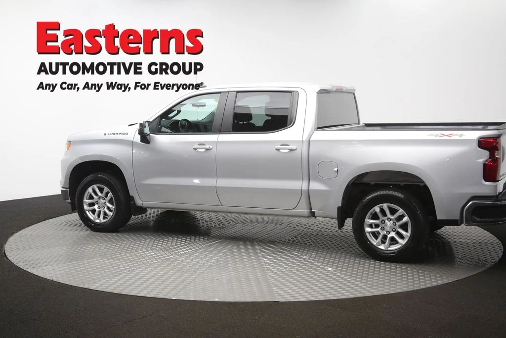 Used 2022 Silver Chevrolet LT image 64