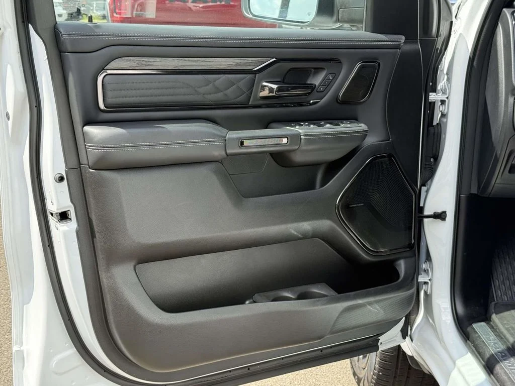 Used 2025 White Ram Limited image 30