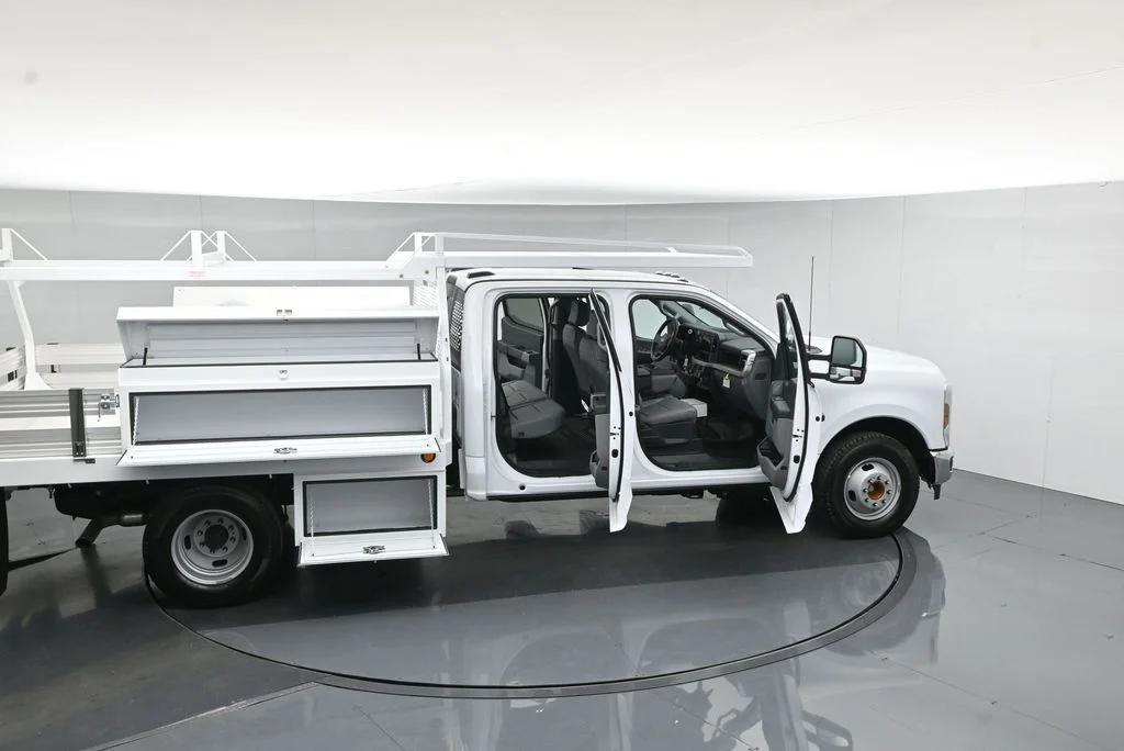 New 2026 Oxford White Ford XL image 47