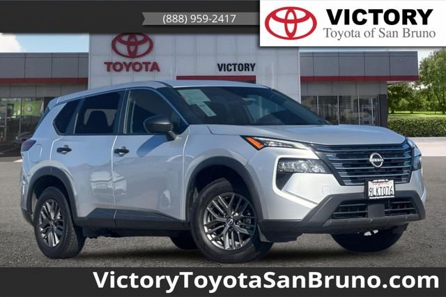 Used 2024 Silver Nissan S image 1