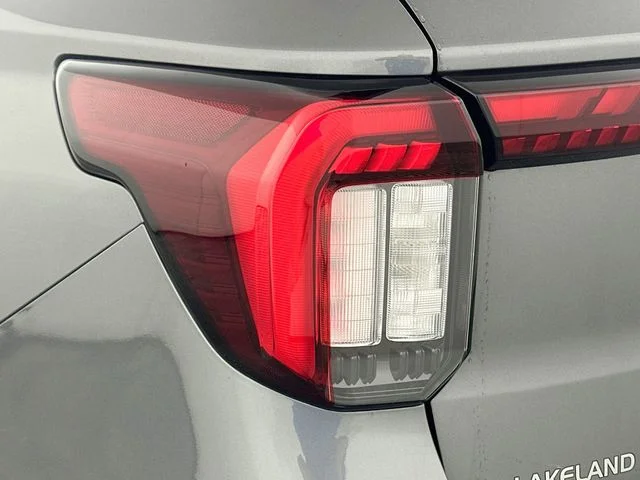 Certified Used 2025 Gray Ford ST-Line image 27
