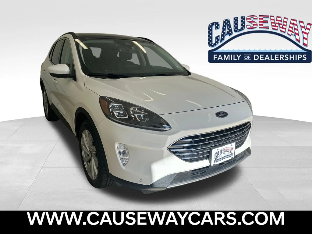 2022 Ford Escape Titanium
