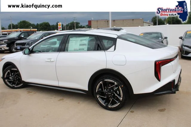 New 2026 White Kia GT-Line image 3