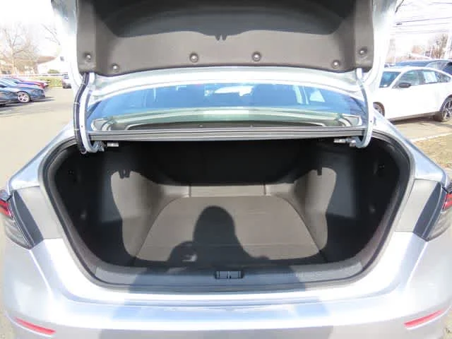 2025 Honda Accord SE - Photo 10