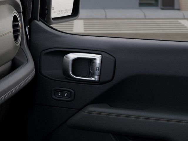 New 2026 Granite Crystal Metallic Clear-Coat Exterior Paint Jeep Mojave image 28