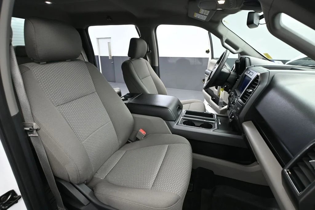 Used 2020 White Ford XLT image 38