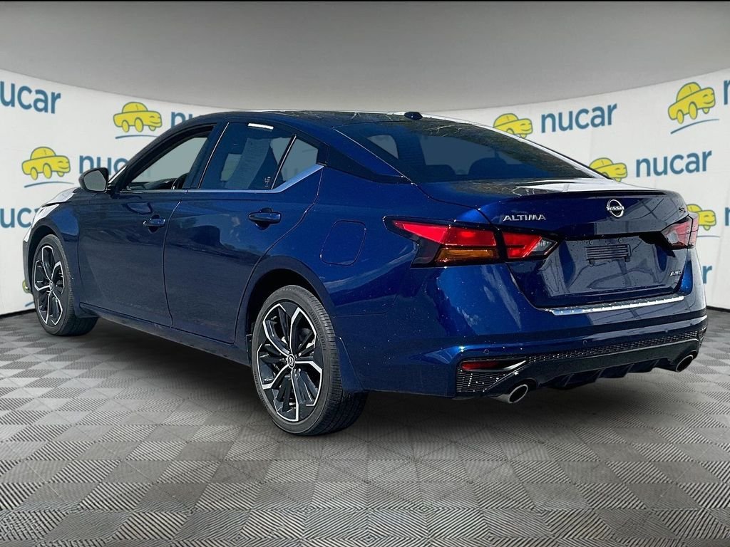 Used 2023 Deep Blue Pearl Nissan 2.5 SR image 4