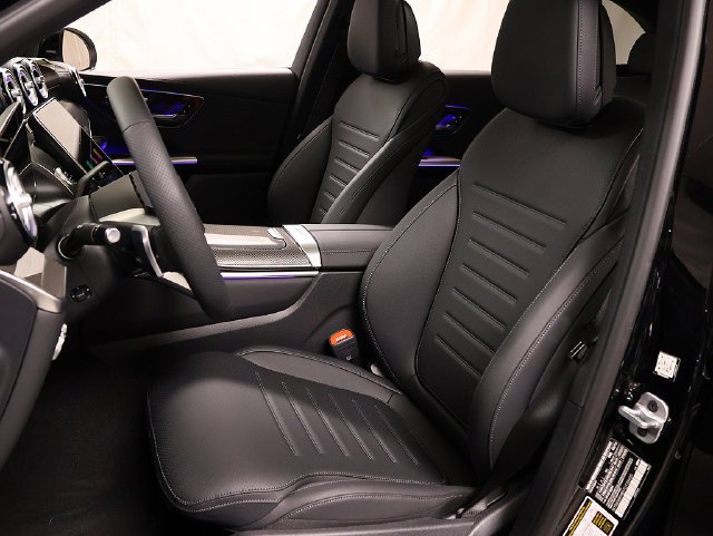 New 2026 Black Mercedes-Benz GLC 300 image 36