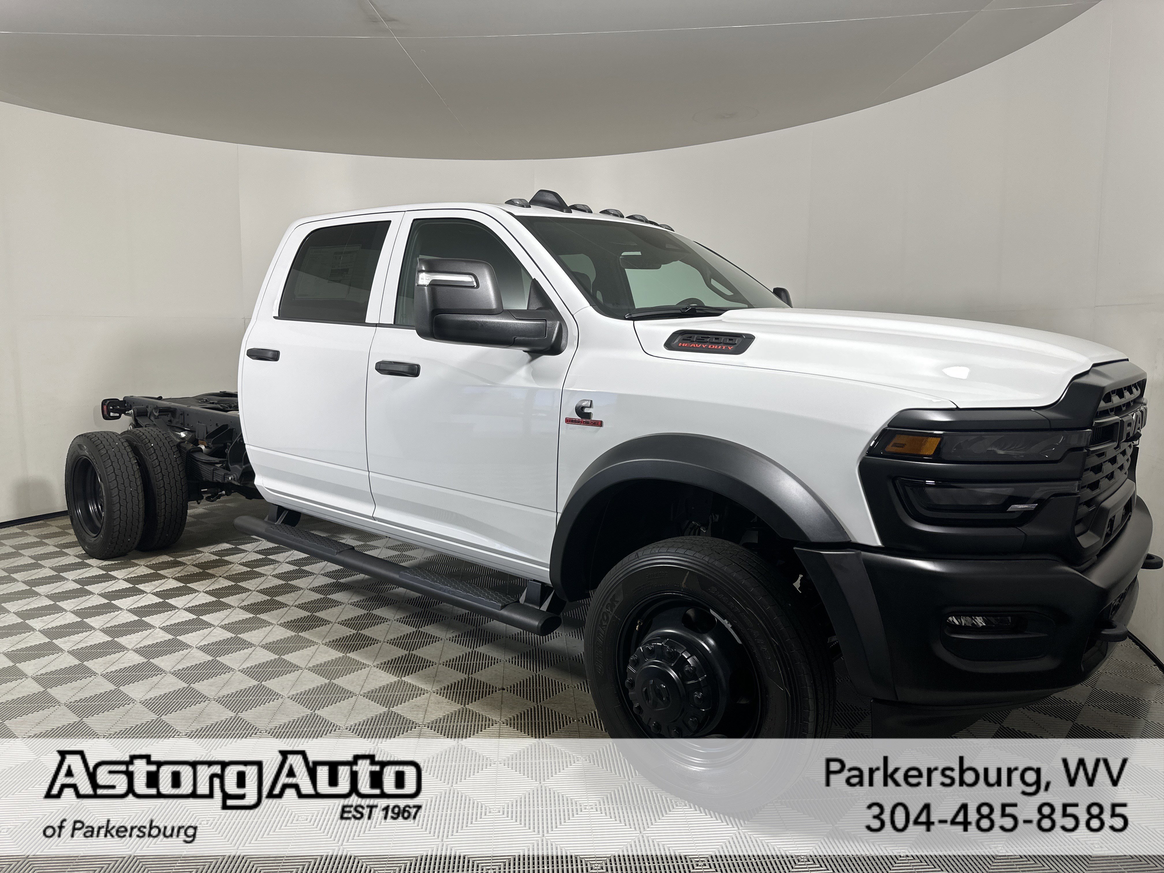 2026 RAM 4500 Tradesman 4X4 Crew Cab DRW 173" WB's photo