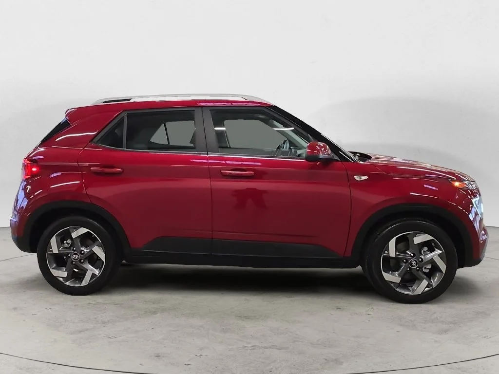 Used 2025 Red Hyundai Limited image 7