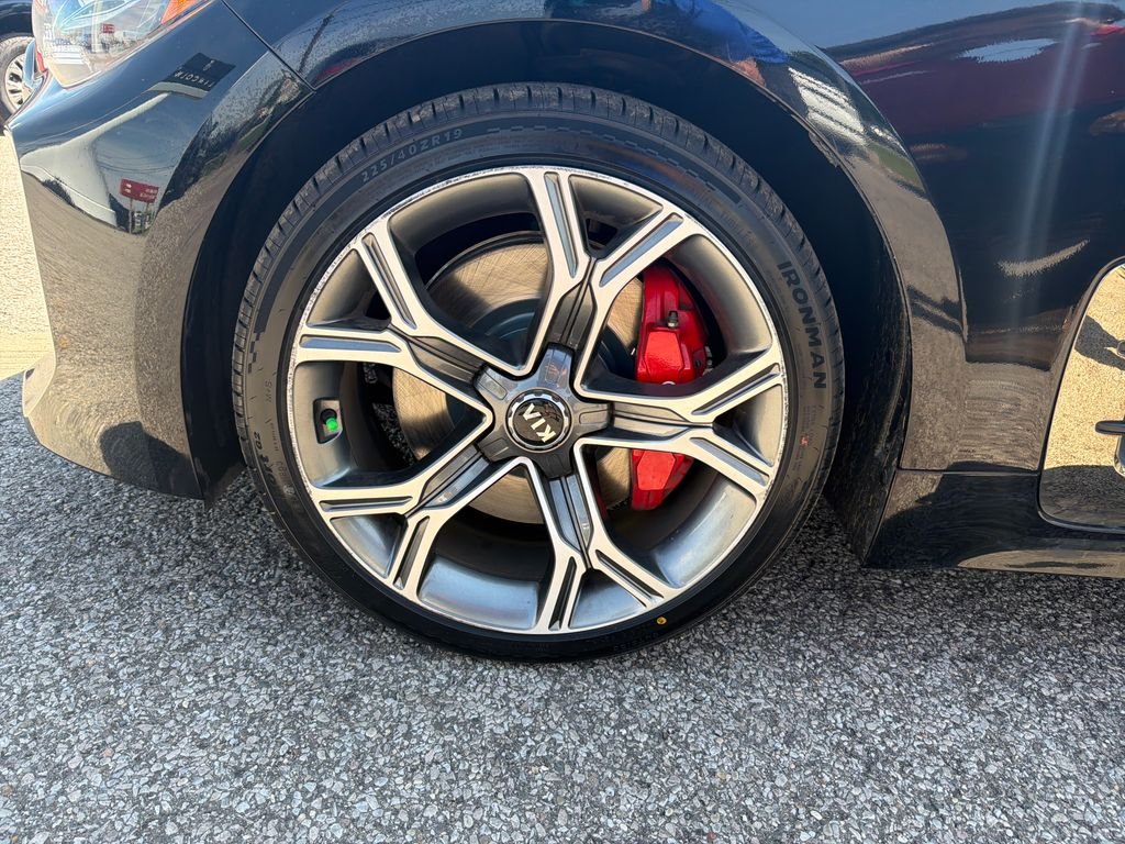 Used 2019 Black Kia GT1 image 11