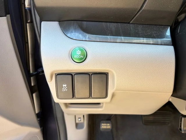 Used 2013  Honda EX-L image 27