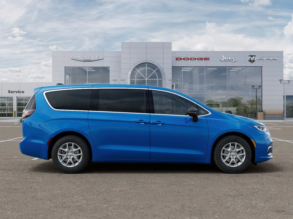 New 2026 Hydro Blue Pearl-Coat Exterior Paint Chrysler Select image 21