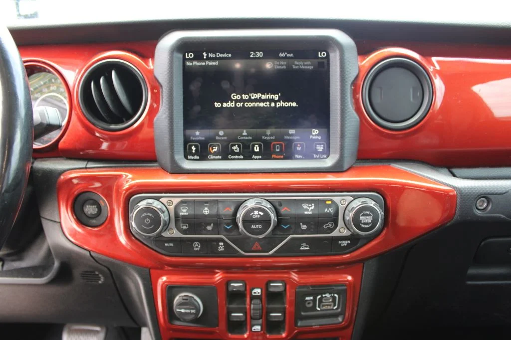 Used 2021 Gray Jeep Sport image 21