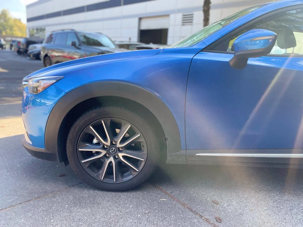 Used 2017 Dynamic Blue Mica Mazda Grand Touring image 8