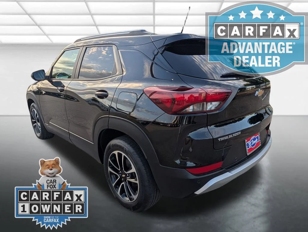 Certified Used 2024 Mosaic Black Metallic Chevrolet LT image 2