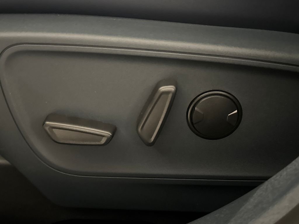 New 2026 Black Ford Lariat image 25