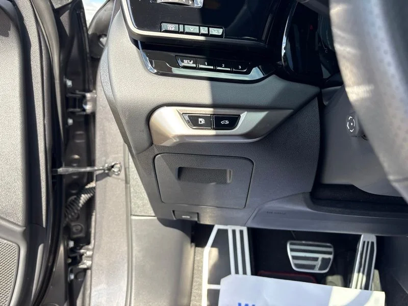 Used 2024 Gray Lexus 500h F SPORT Performance image 31