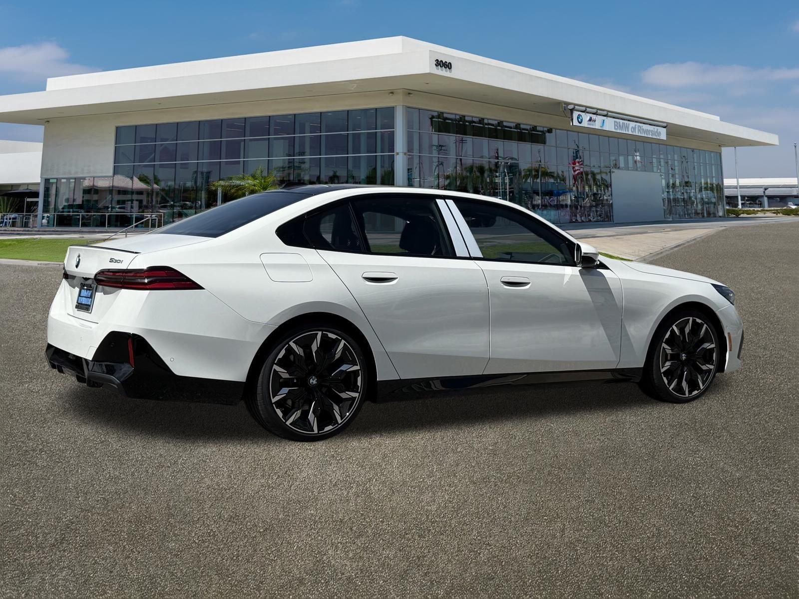 New 2027 Alpine White BMW 530i image 11