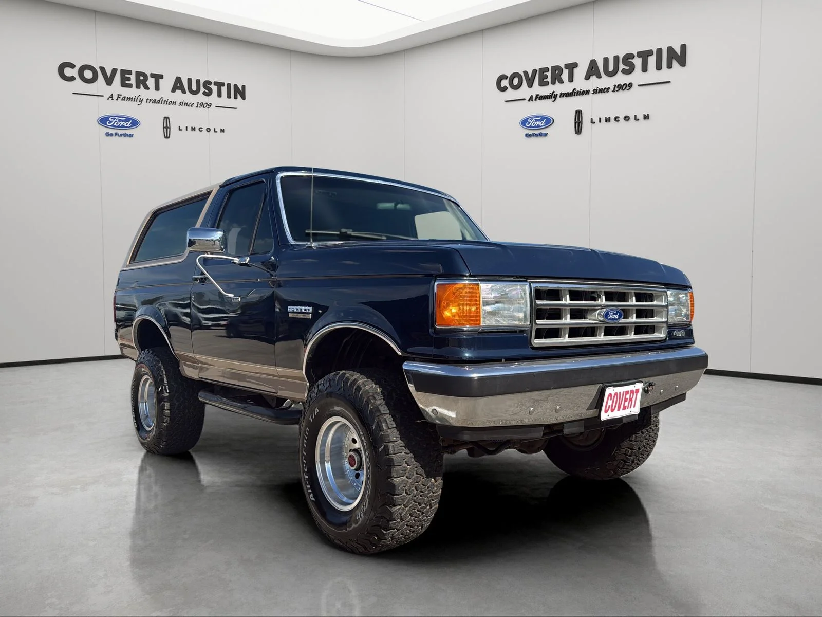 Used 1988  Ford XLT image 21