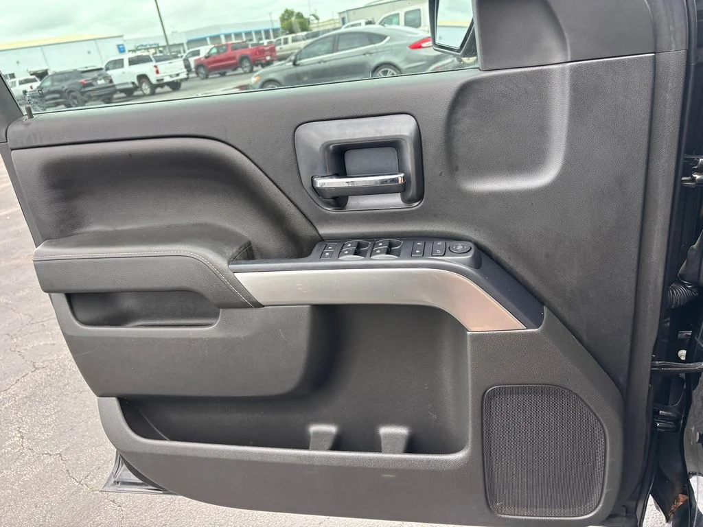 Used 2016 Black Chevrolet LT image 22