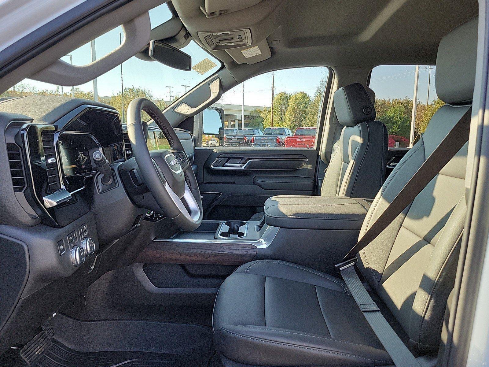 2026 GMC Sierra 2500HD SLT - Photo 15