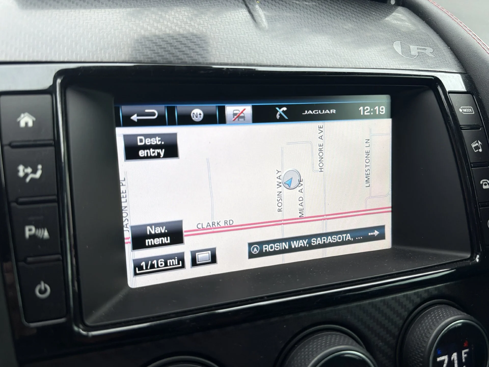 Used 2016  Jaguar R image 24
