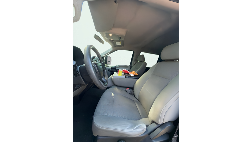 Used 2017 Blue Ford XL image 14