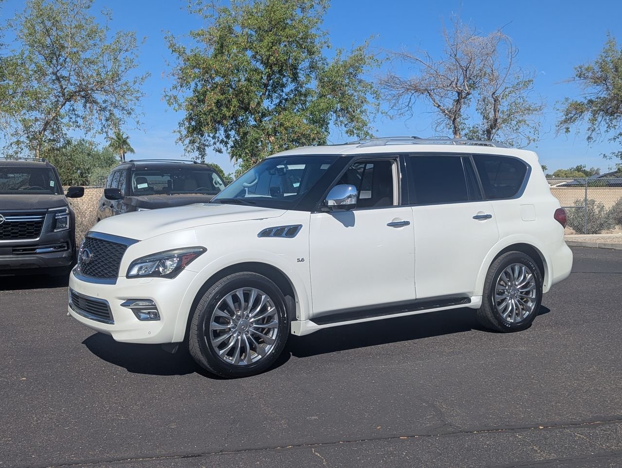 2016 INFINITI QX80 Base