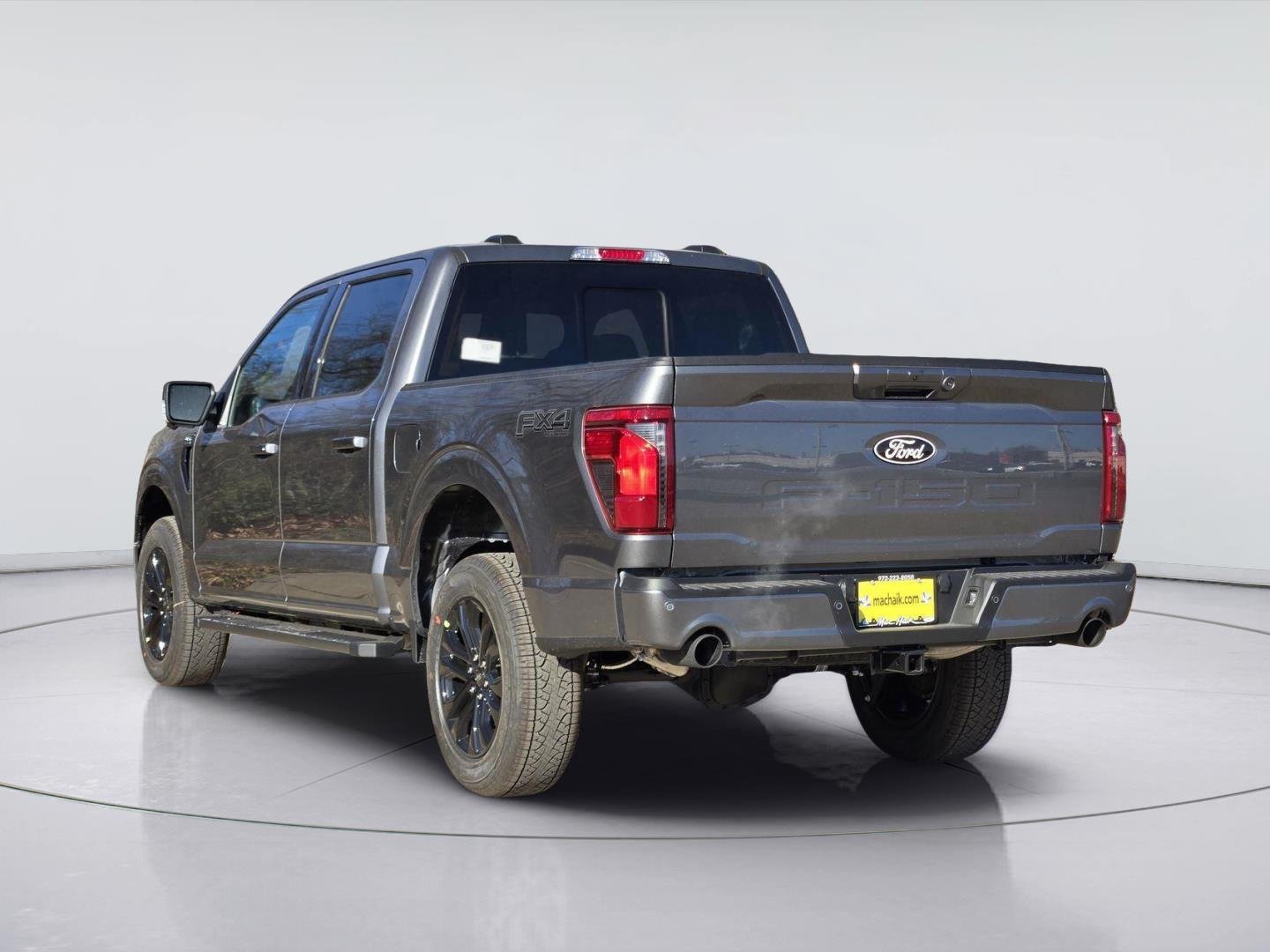 New 2026 Carbonized Gray Metallic Ford XLT image 3