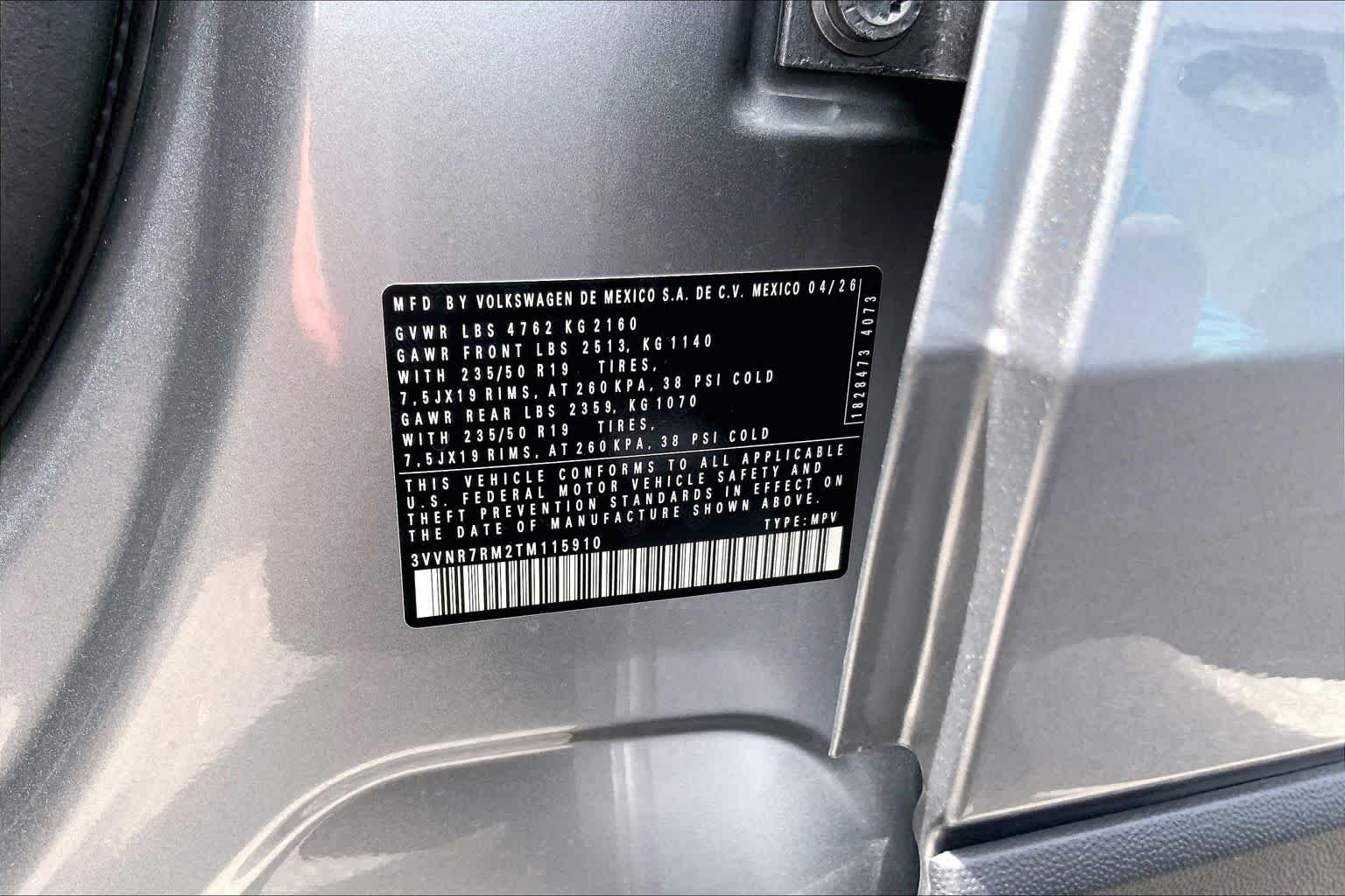 New 2026 Pyrite Silver Metallic Volkswagen SE image 22