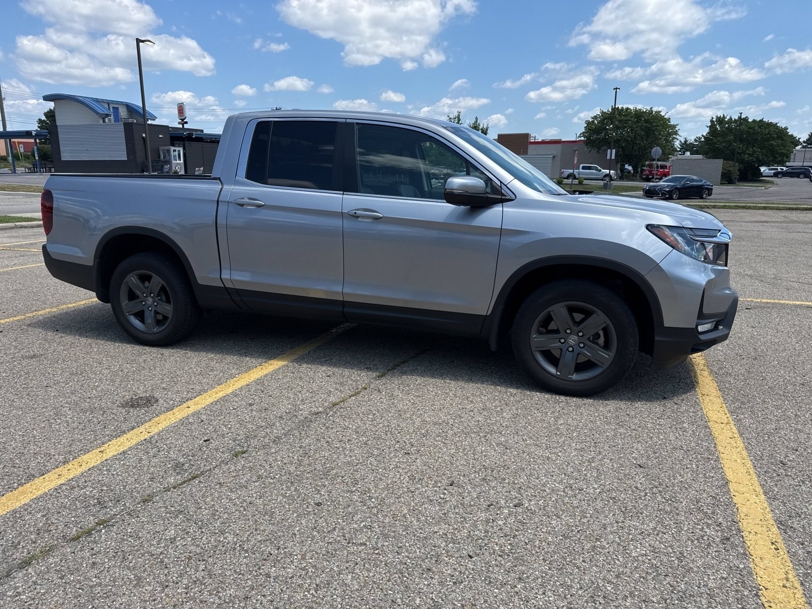Certified Used 2023 Lunar Silver Metallic Honda RTL image 23