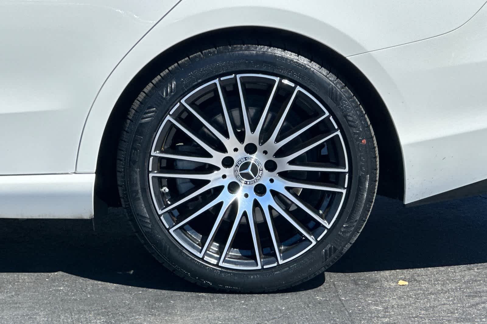 Used 2024 Polar White Mercedes-Benz C 300 image 31