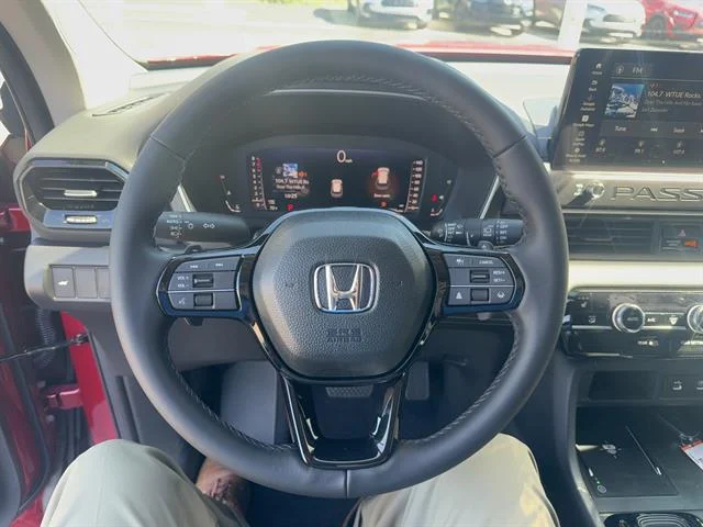 New 2026 Radiant Red Metallic II Honda RTL image 13