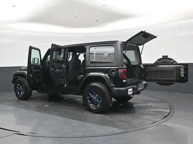New 2026 Black Clear-Coat Exterior Paint Jeep 85th Anniversary Edition image 49