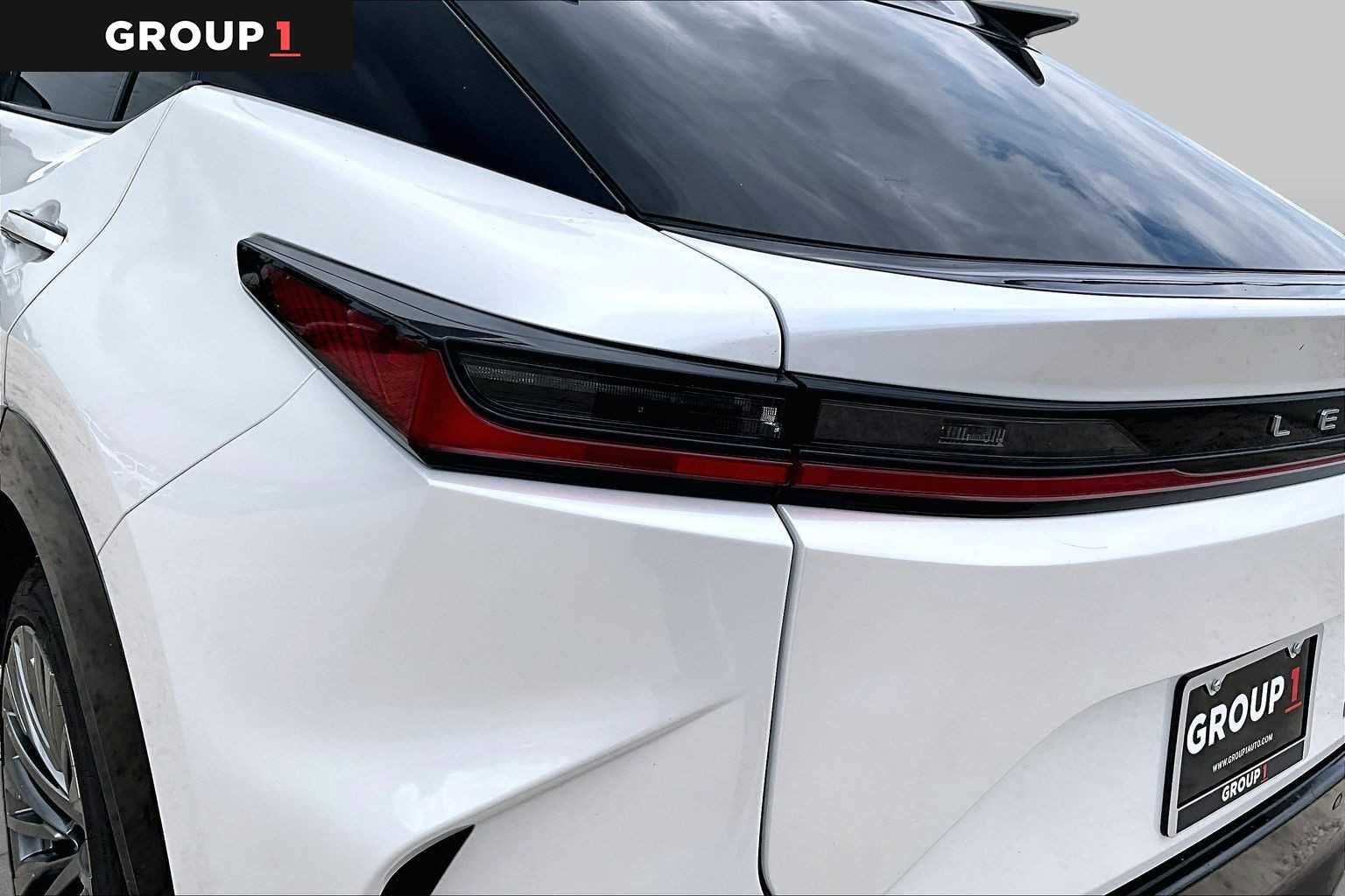 Certified Used 2023 Eminent White Pearl Lexus Luxury image 25