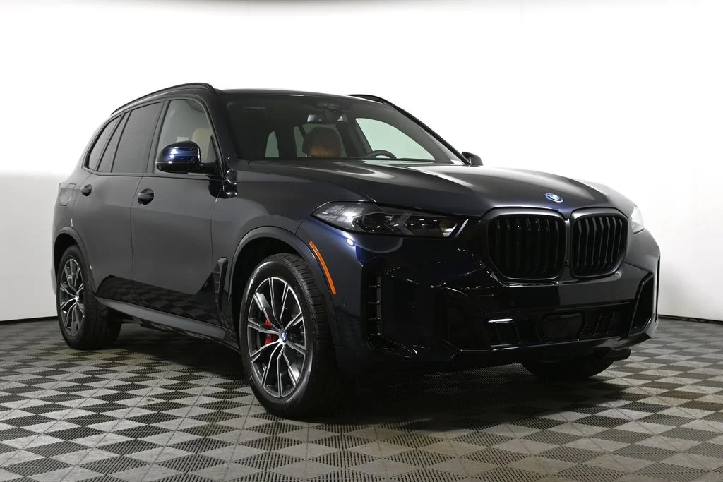 Used 2026 Black BMW xDrive50e image 9