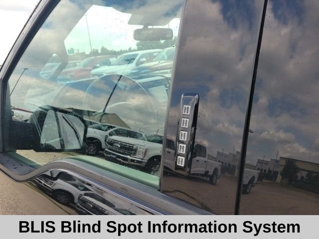 Used 2020 Black Ford XLT image 9