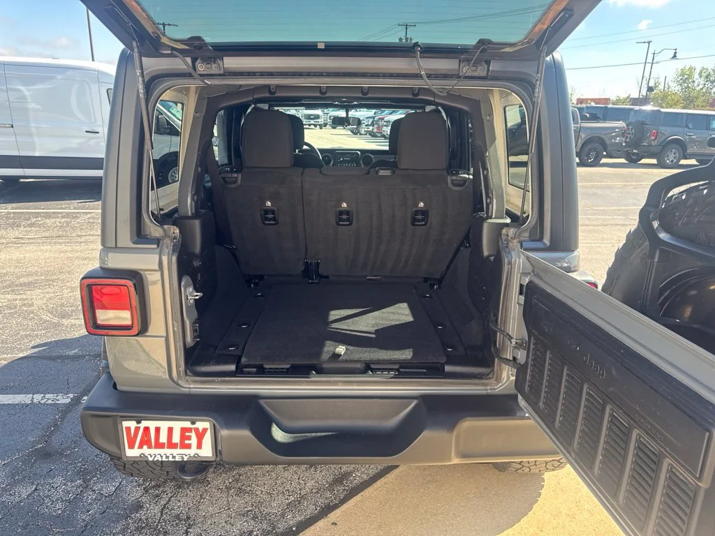 Certified Used 2020 Sting Gray Clearcoat Jeep Unlimited Sport S image 41