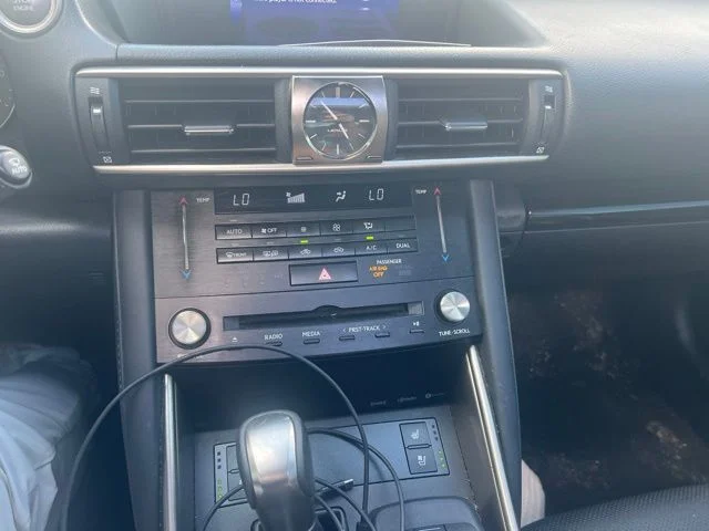 Used 2018 White Lexus 300 image 36