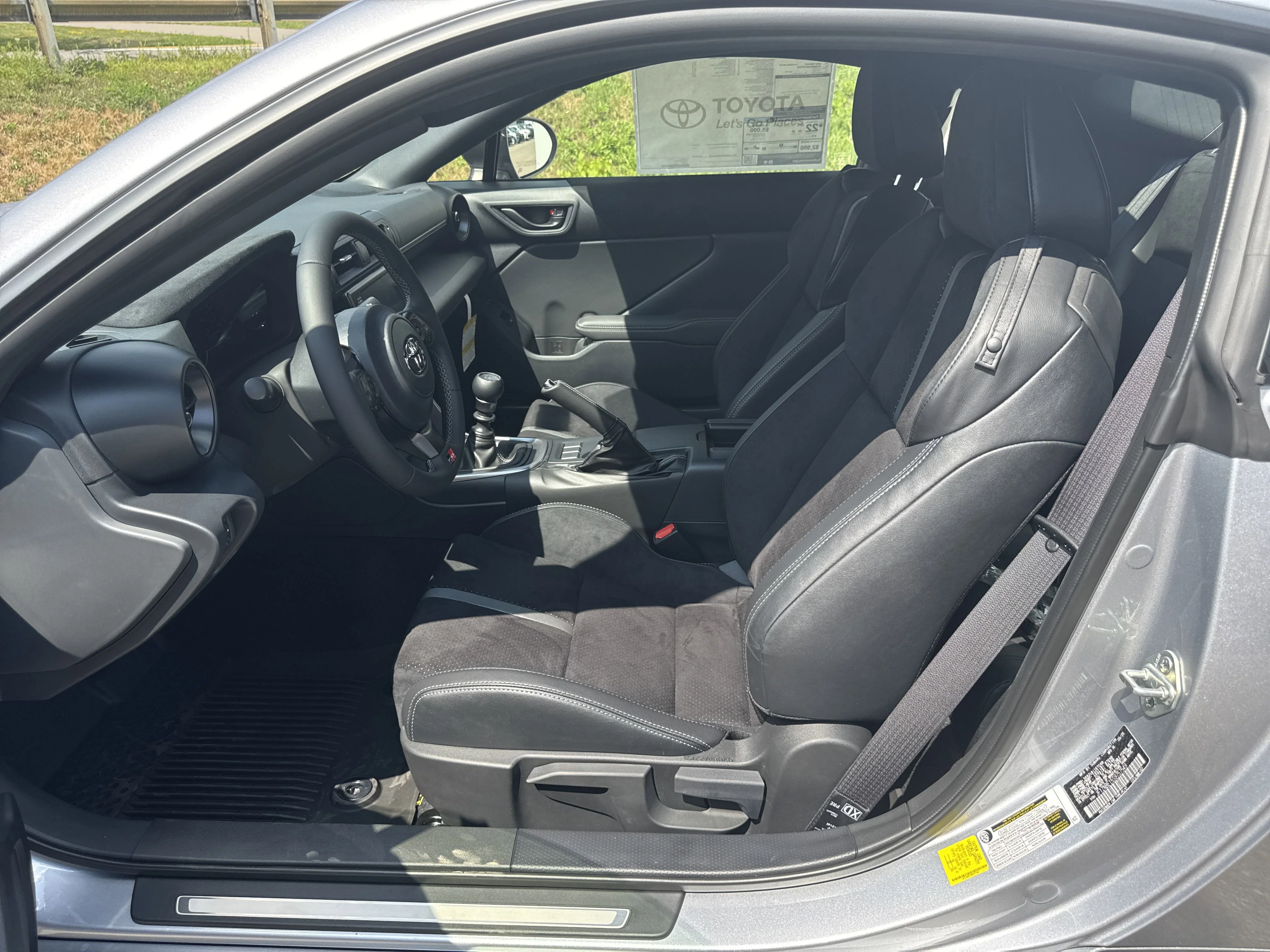 2025 Toyota GR86 Premium - Photo 25