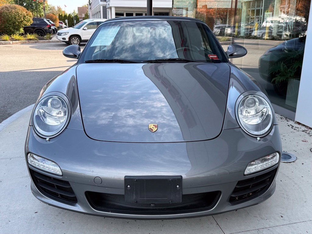 Used 2011 Gray Porsche Carrera image 31