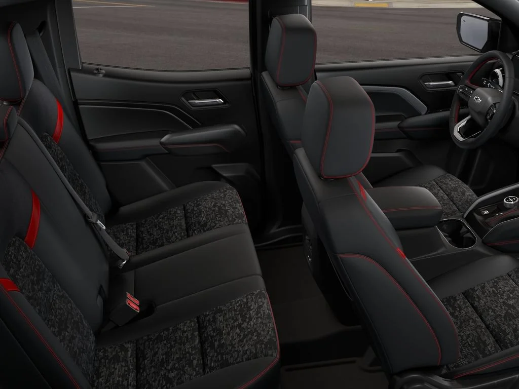 2026 Chevrolet Colorado Z71 - Photo 15