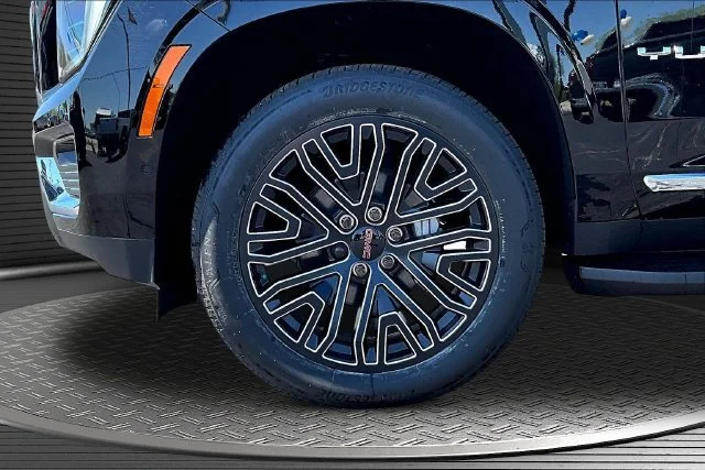 New 2026 Onyx Black GMC Elevation image 13