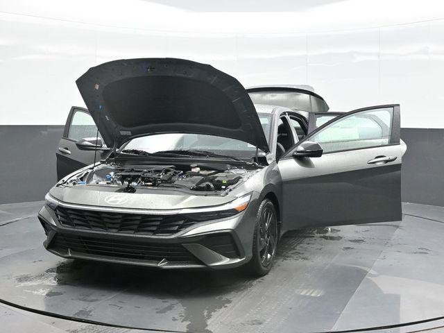 New 2026 Gray Hyundai SEL Sport Plus image 30
