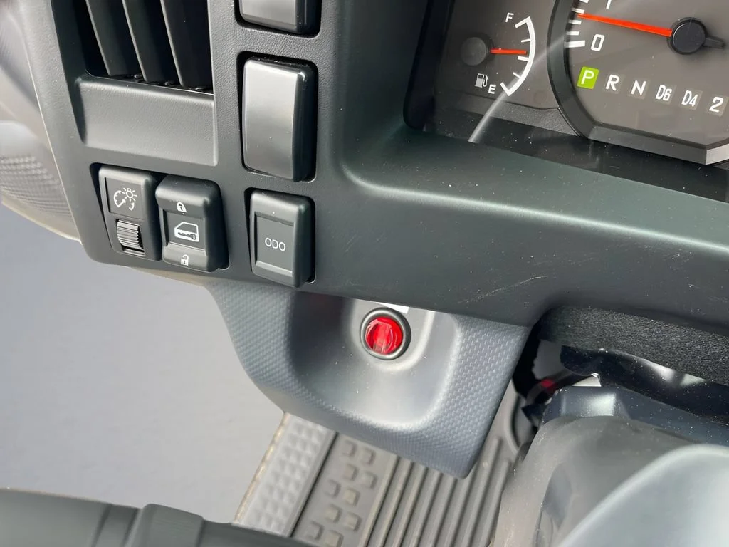 Used 2024 Arc White Chevrolet 1WT image 16