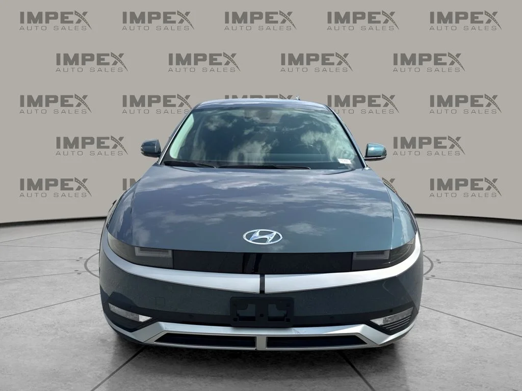 Used 2023 Green Hyundai SEL image 8