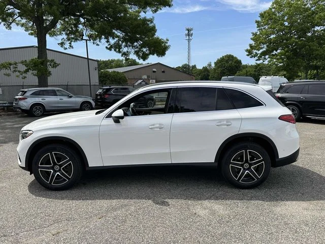 New 2026 White Mercedes-Benz GLC 300 image 11